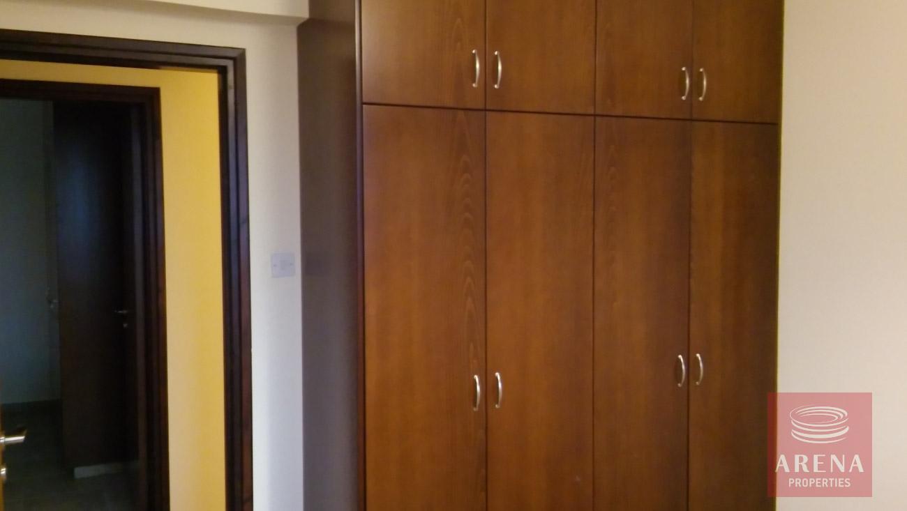 2 bed apt for rent in Larnaca bedroom