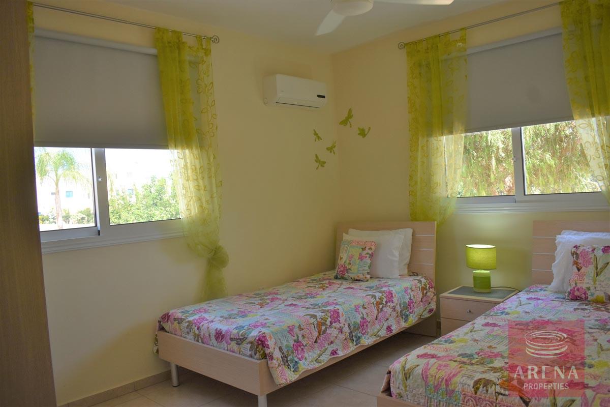 Resale apt in Kapparis to buy - bedroom