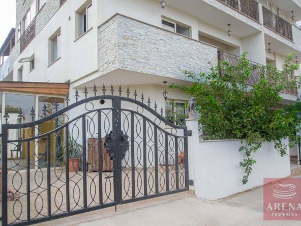 3 Bed Apt in Derynia