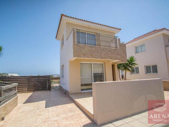 for sale villa in Paralimni