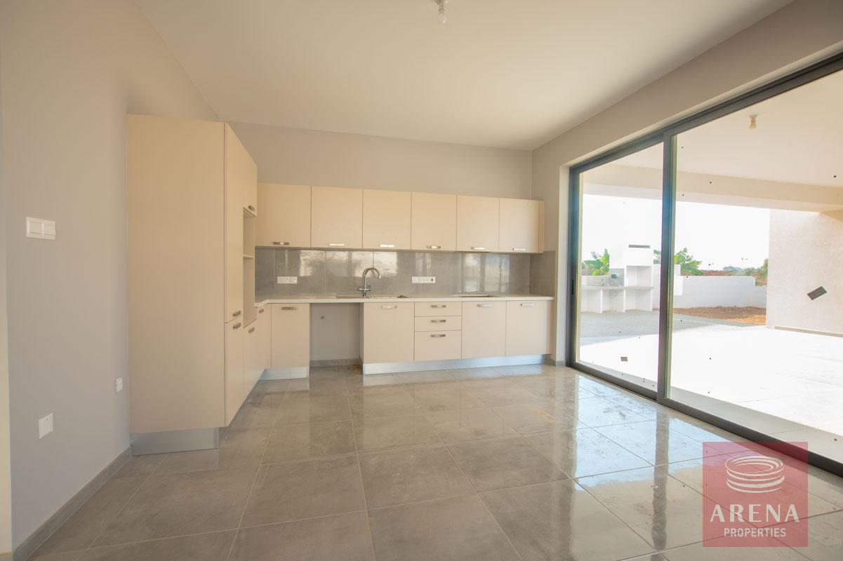 Buy villa in Pernera - kitchen