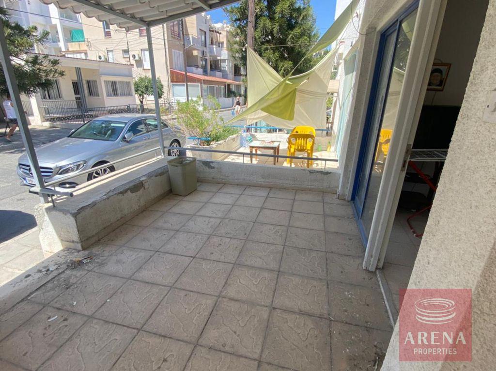 1 Bed Apartment in Makenzie - veranda