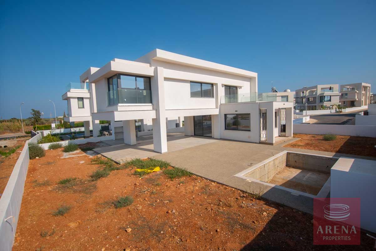 3 3 bed new villa in Pernera 5781