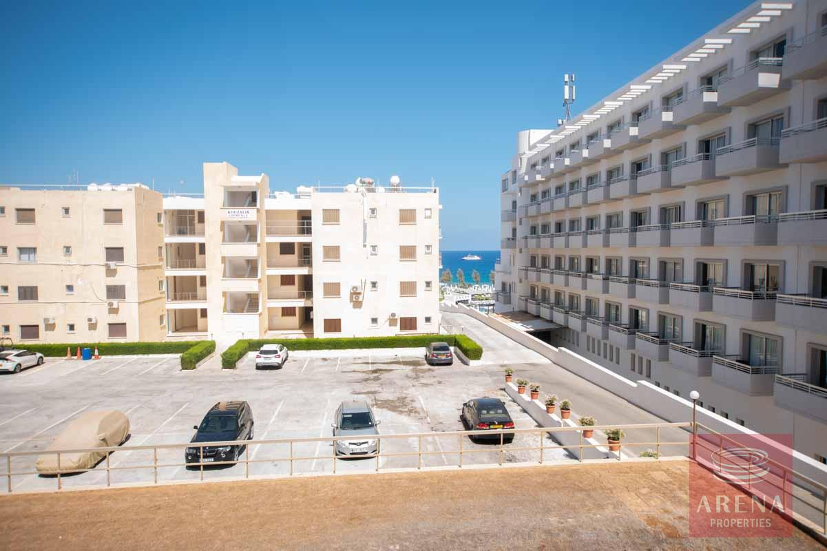 Apartment in Ayia Triada - parking