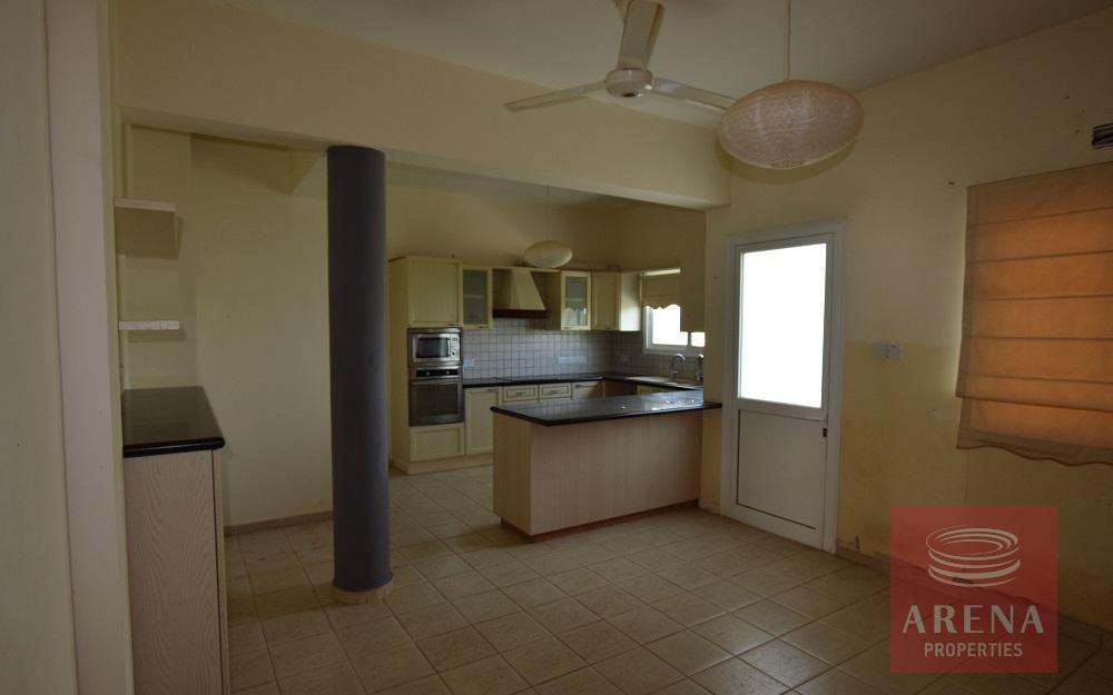 House in Liopetri - kitchen