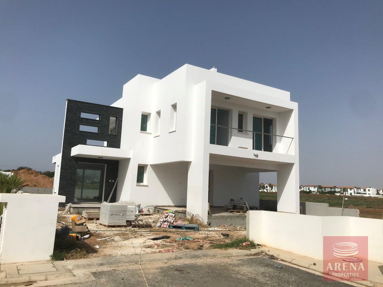 Villa in Ayia Triada new