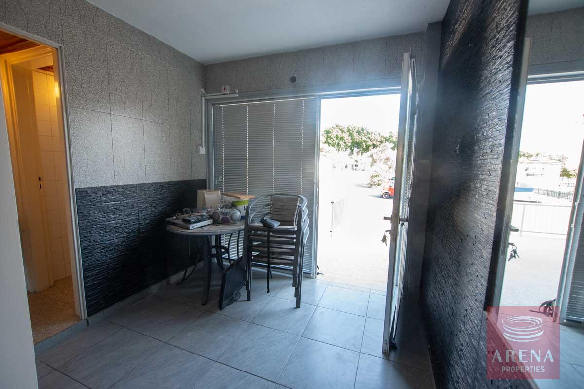 paralimni rentals