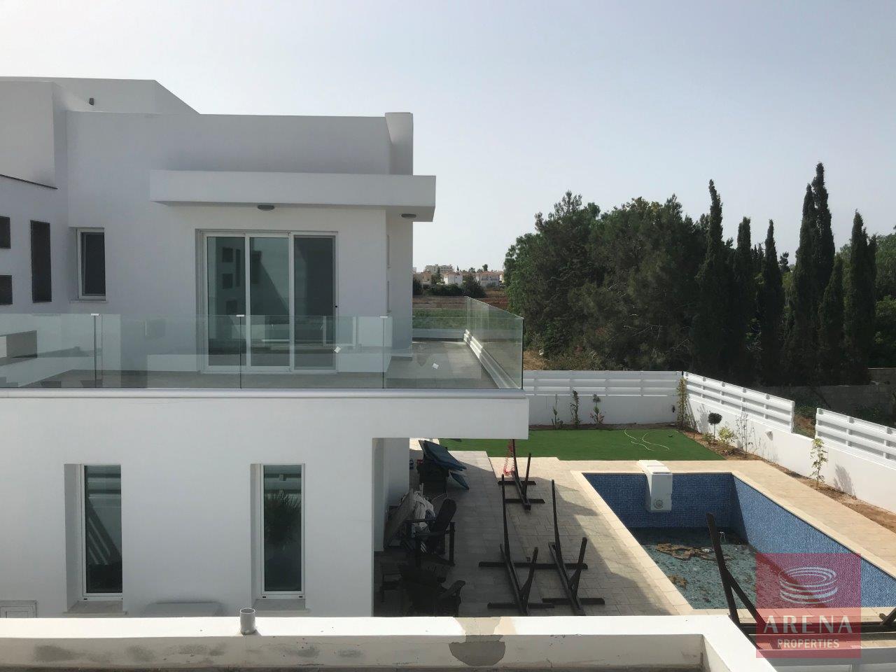 buy villa in ayia triada