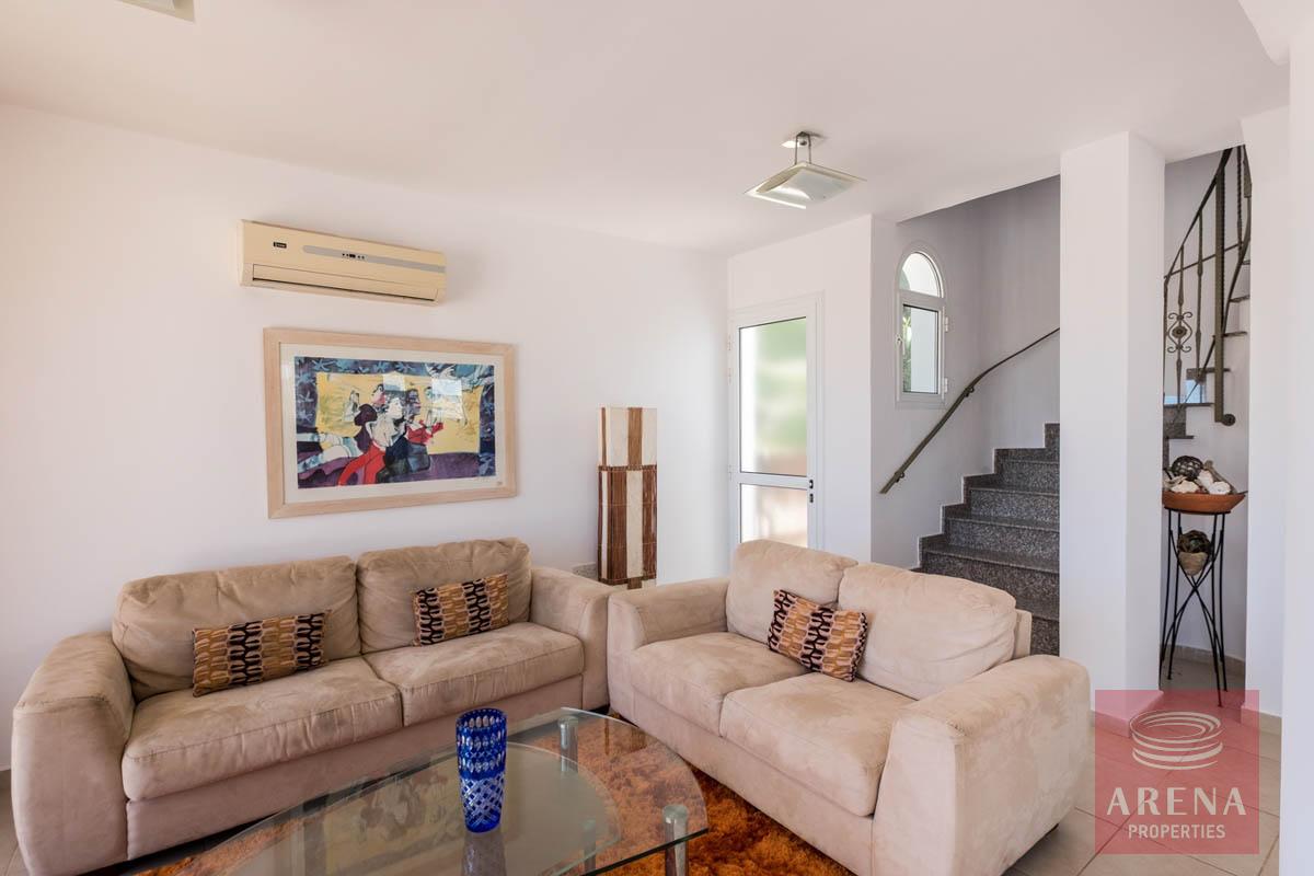 Villa in Paralimni for sale - sitting area