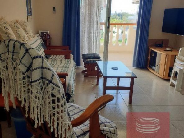 2 bed flat in Kapparis