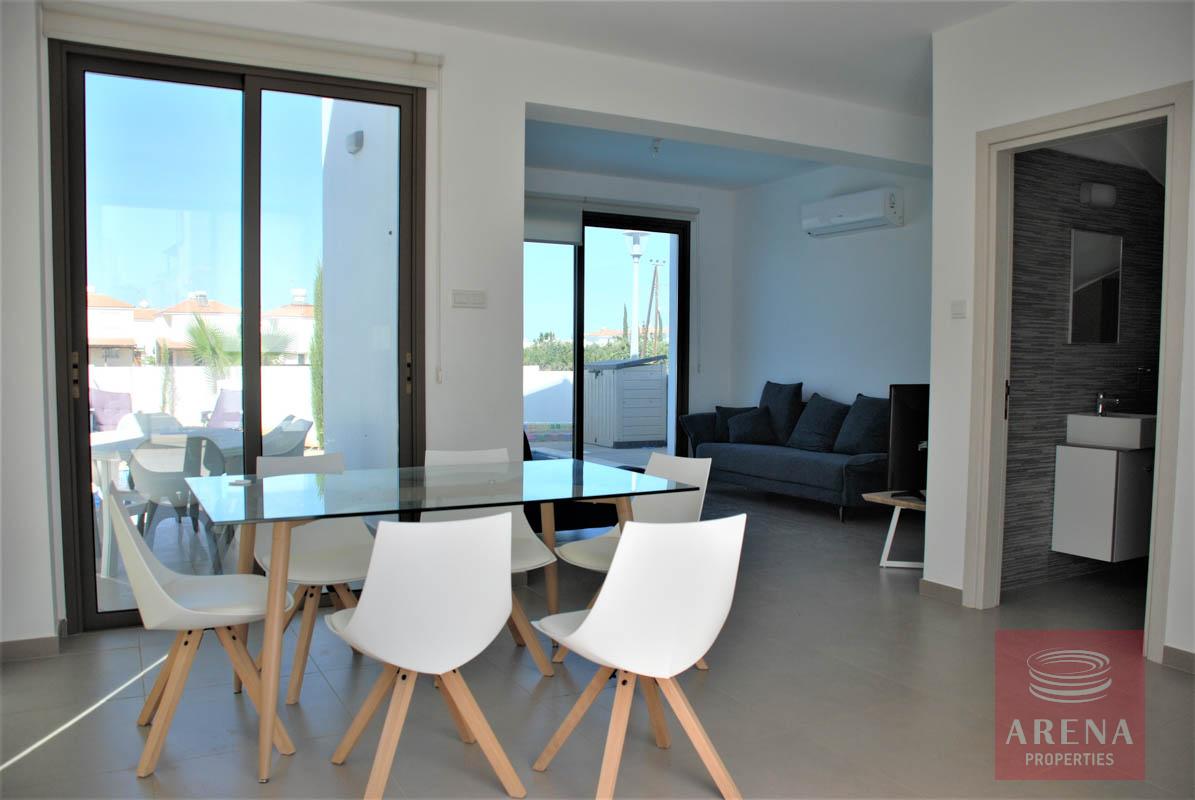 Villa in Ayia Triada for sale - dining area