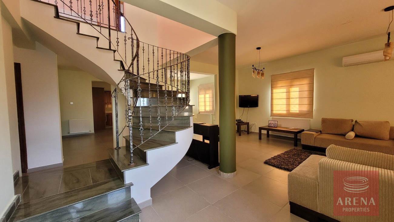 5 Bed Villa in Paralimni - sitting area