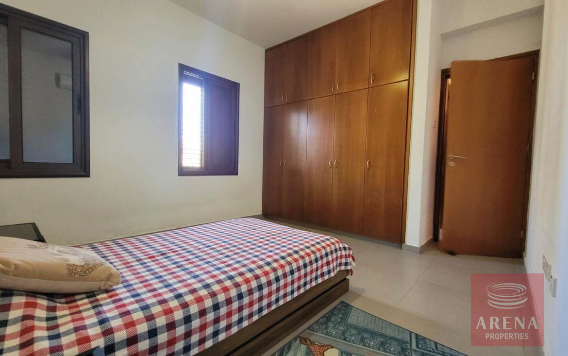 5 Bed Villa in Paralimni - bedroom