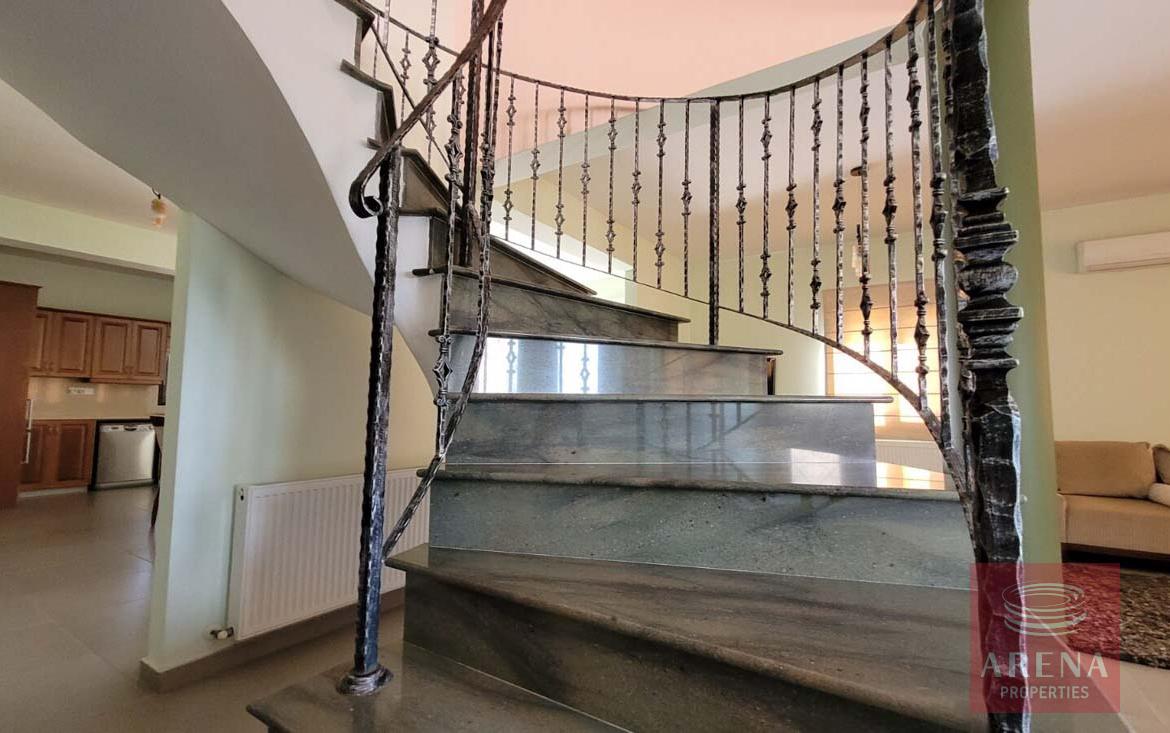 5 Bed Villa in Paralimni - stairs