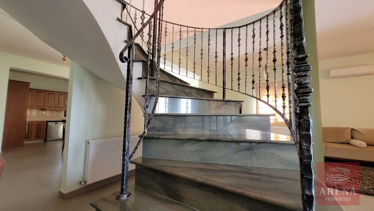 5 Bed Villa in Paralimni - stairs