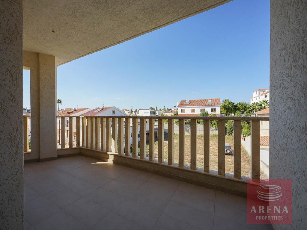 Incomplete apartment in Aradippou - balcony