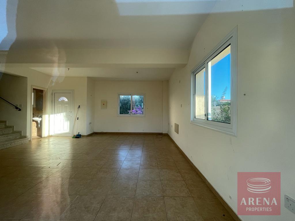 Villa in Pernera with Deeds - living area