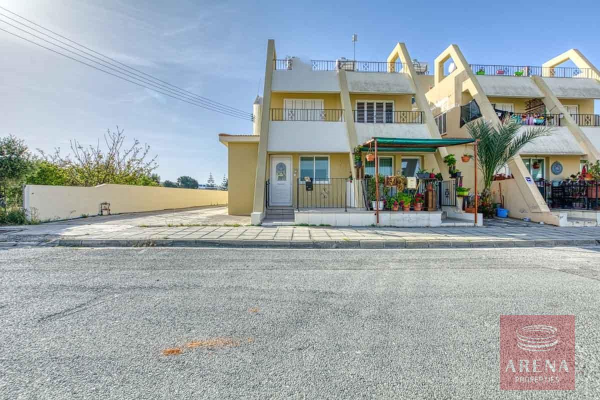 1 3 bed th for sale in Paralimni 5880 1