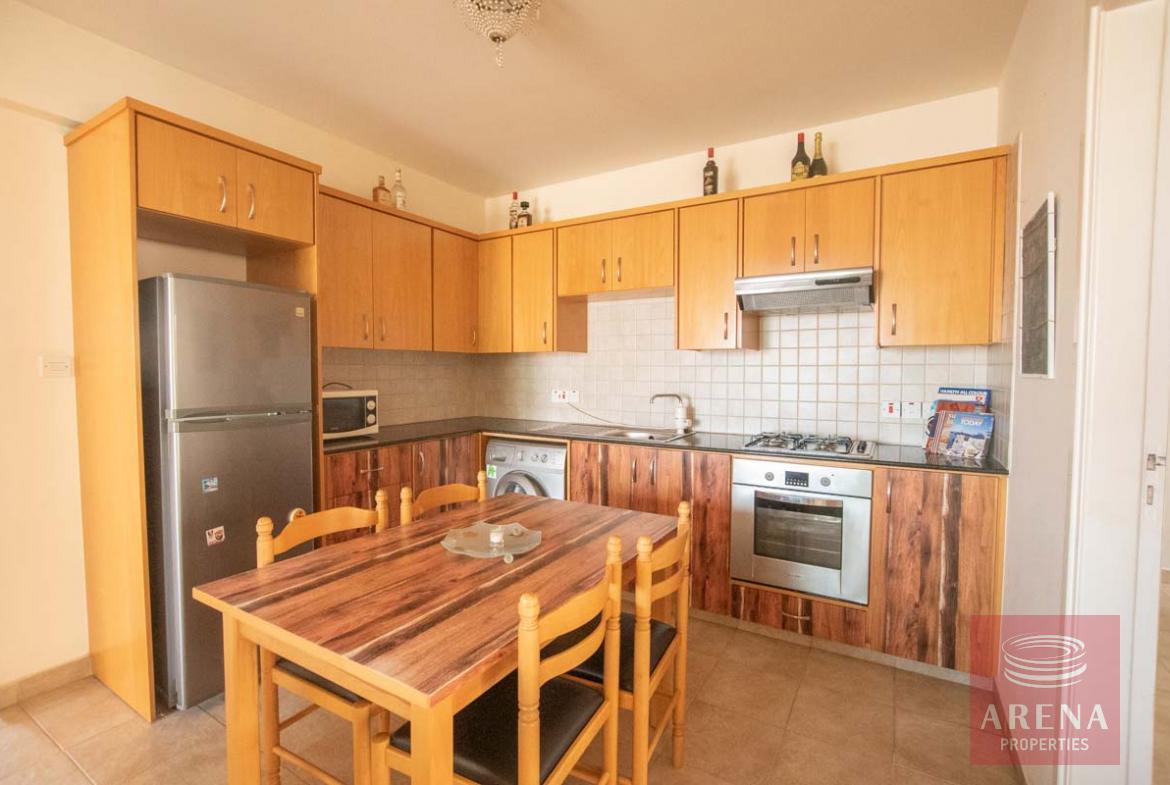 3 bed apt in Kapparis for sale - kitchen