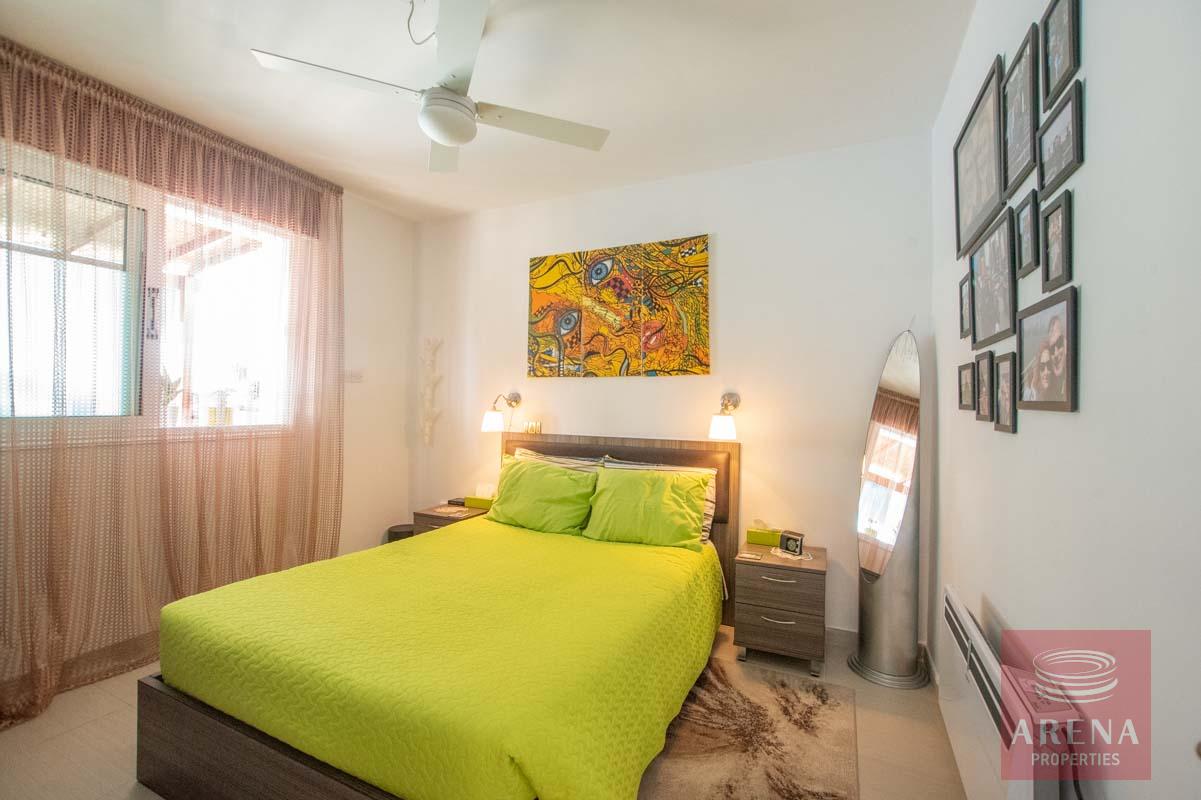 Top Floor Apartment in Sotira - bedroom