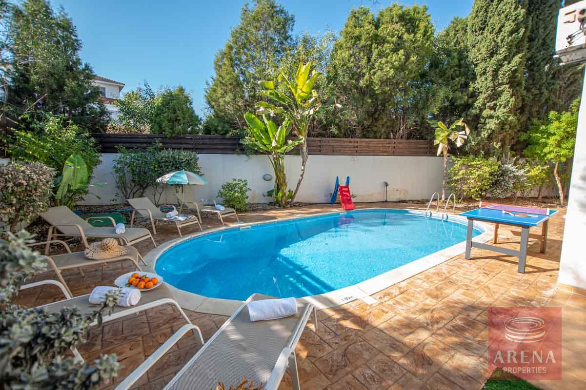 3 Bed Villa in Konnos for rent - pool