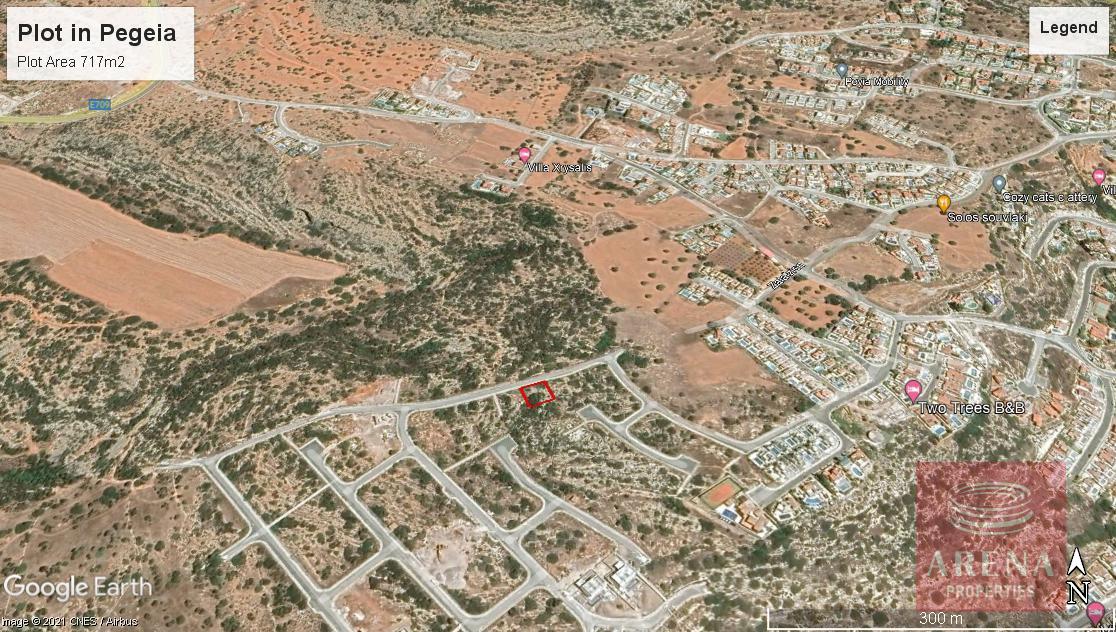 Plot for sale in Peyia