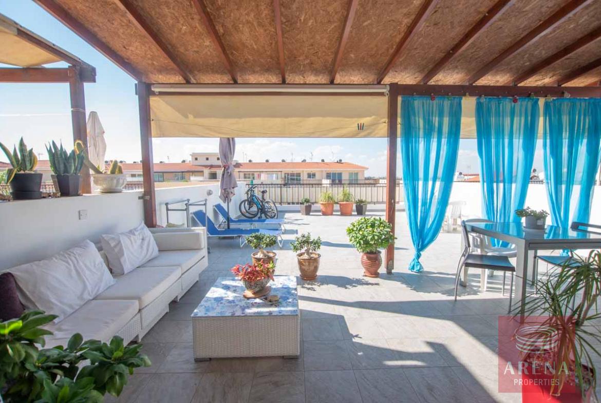 Top Floor Apartment in Sotira - veranda