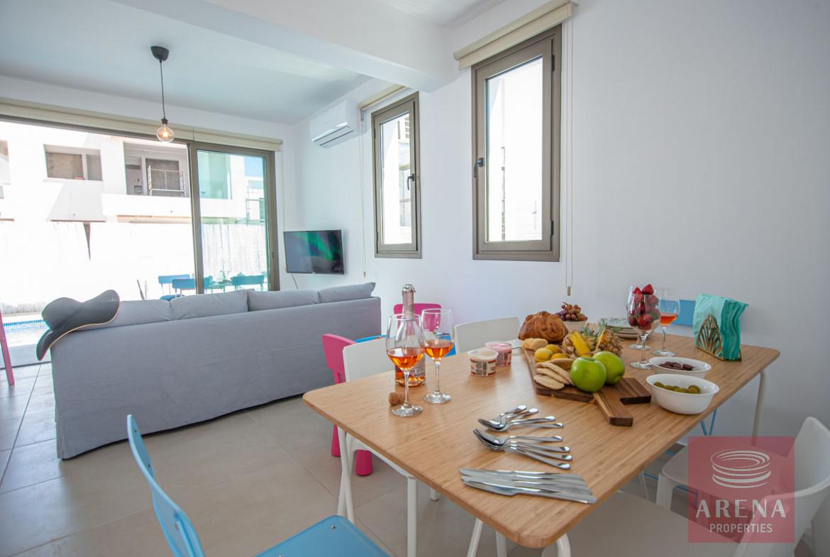 Villa for rent in Ayia Triada - dining area