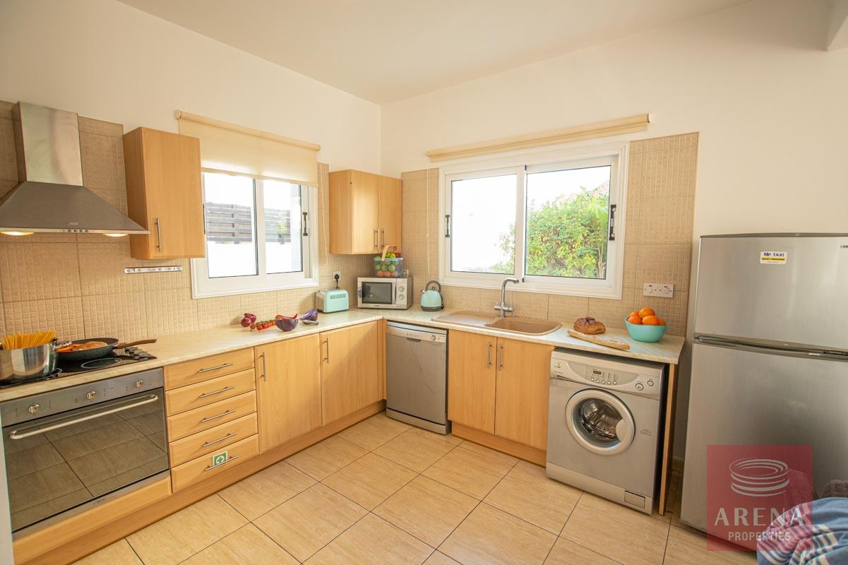 3 Bed Villa in Konnos for rent - kitchen