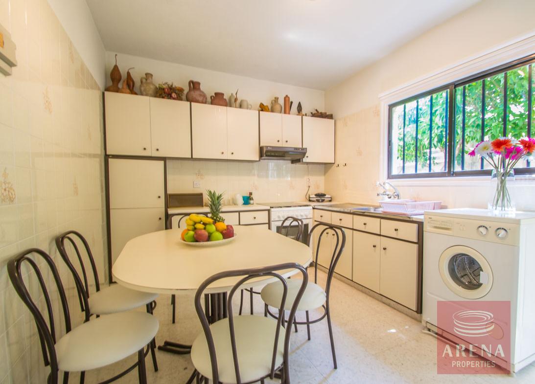 2 Bed House in Protaras - kitchen