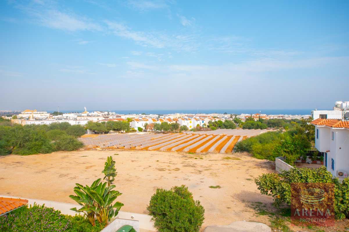3 bed apt in Kapparis for sale - sea views