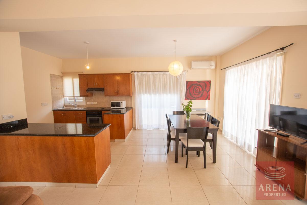 Villa for rent in Kapparis - dining area