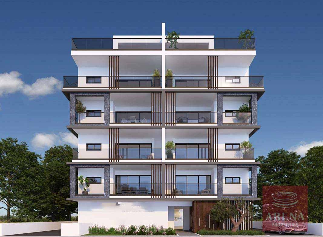 Top floor apartment in Kamares