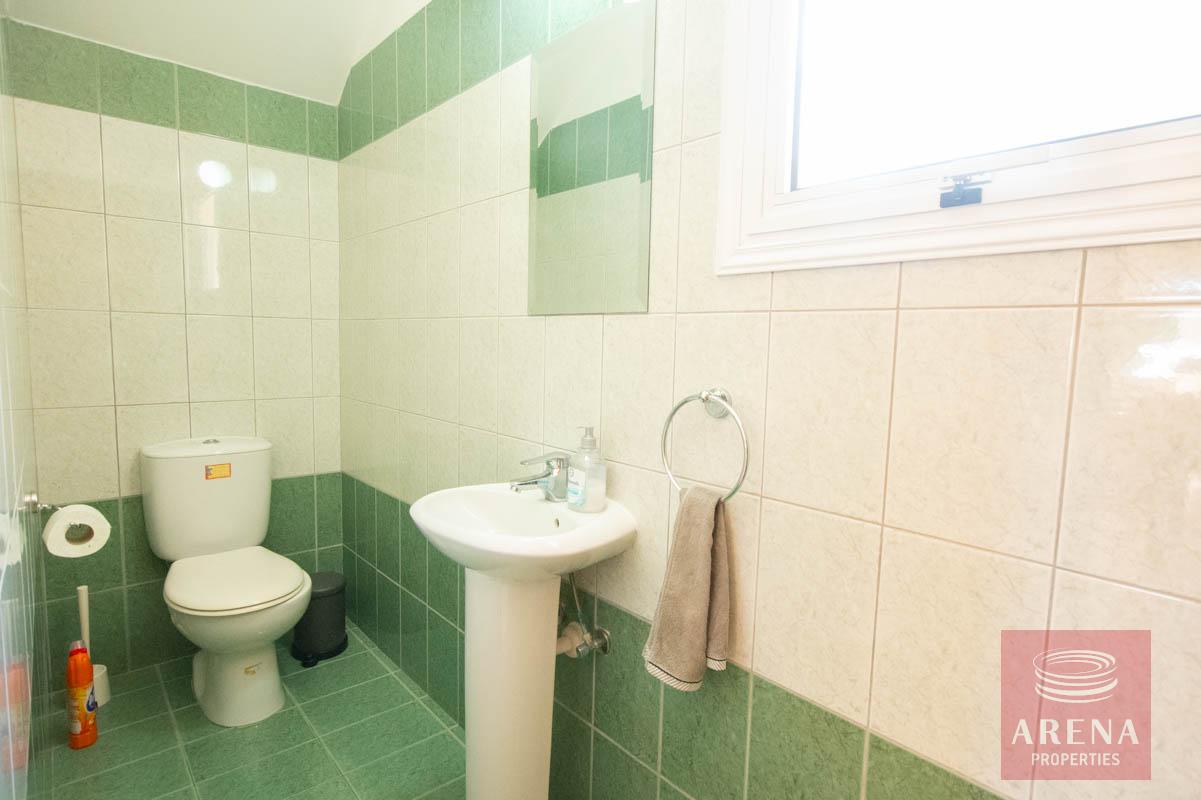 3 bed house in Paralimni - guest wc