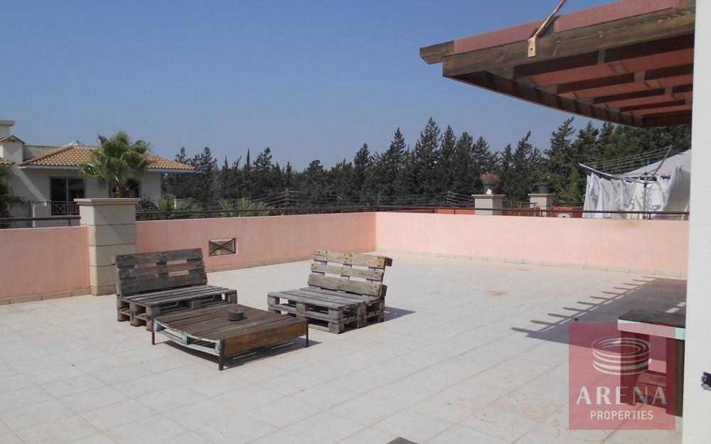 2 Bed Townhouse in Meneou - veranda