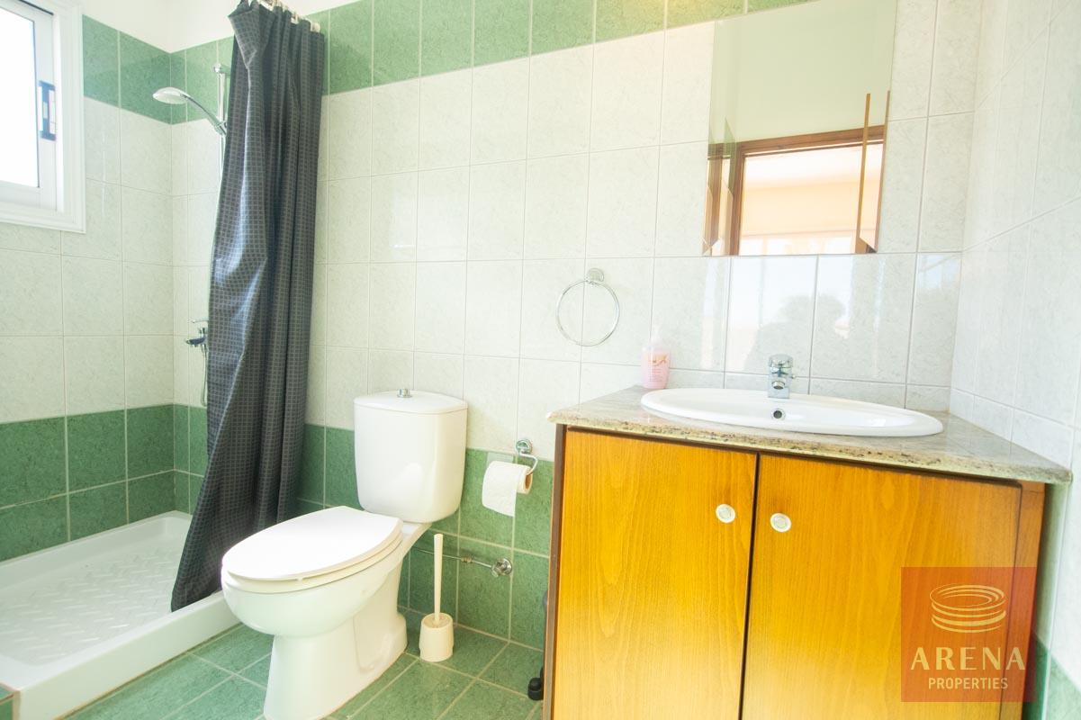 3 bed house in Paralimni - en-suite