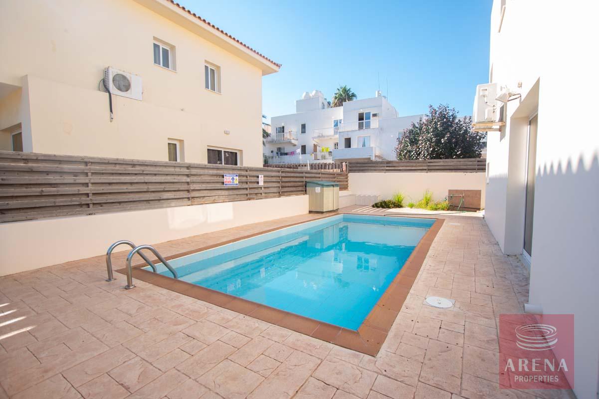 3 bed house in Paralimni - pool