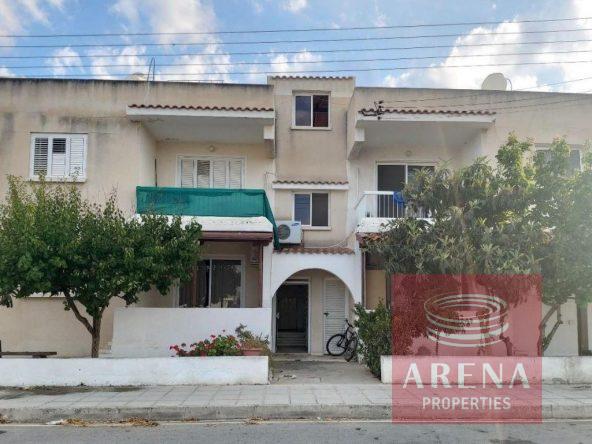 Ground floor apartment in pervolia