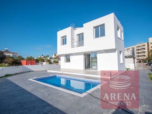 Villa for rent in Protaras
