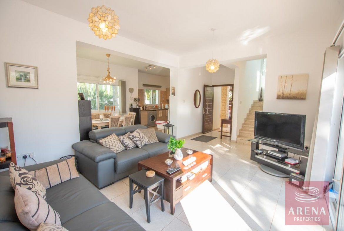 Villa to buy in Ayia Triada - sitting area
