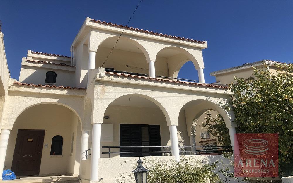 3 Bed semi-detached house in Aradippou for sale