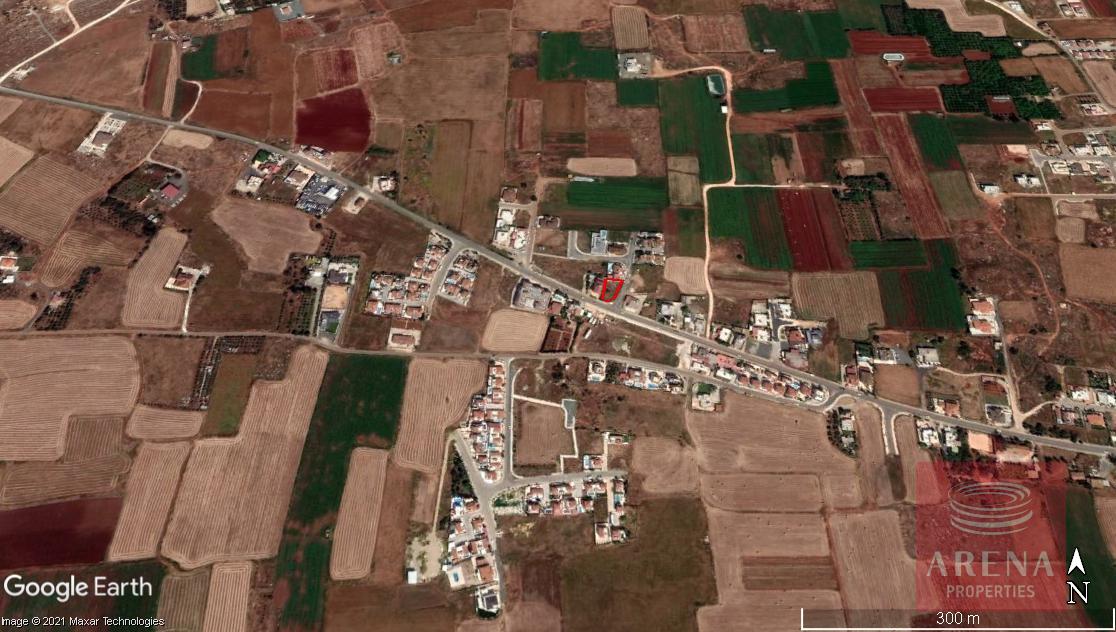 Plot to buy in Liopetri