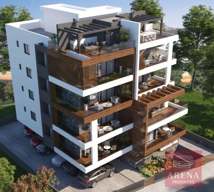 Top floor 2 bed apt