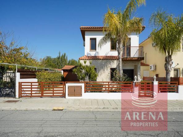 Cozy House in Livadia