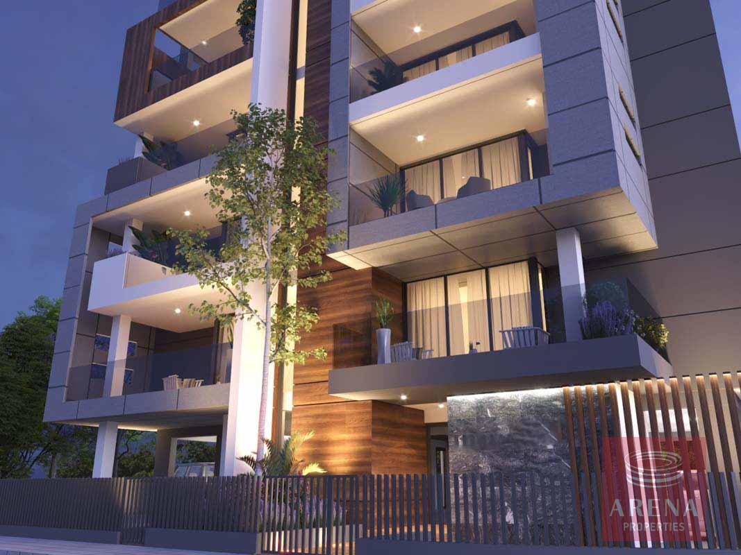 2 bed apt in Larnaca to buy