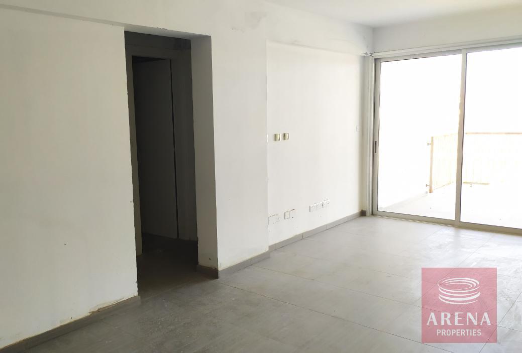 2 bed apt in Agios Nikolaos to buy