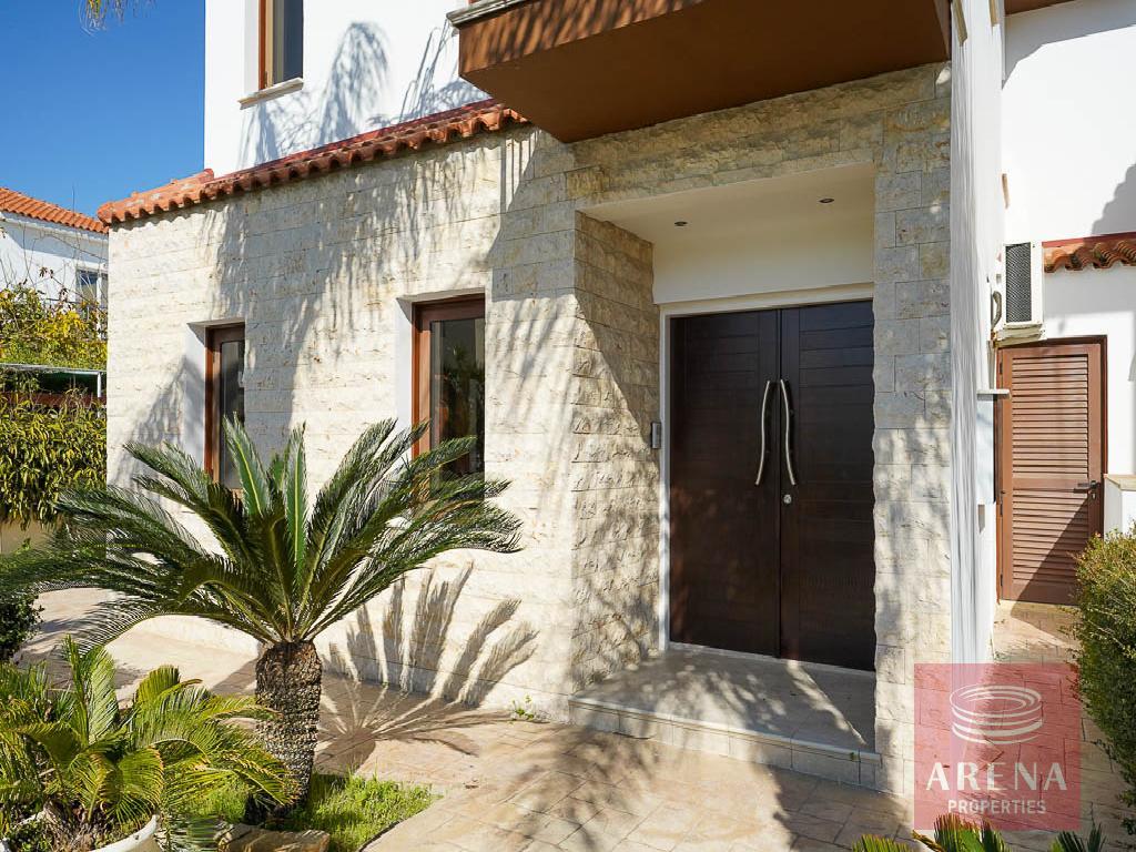 Cozy House in Livadia - to buy