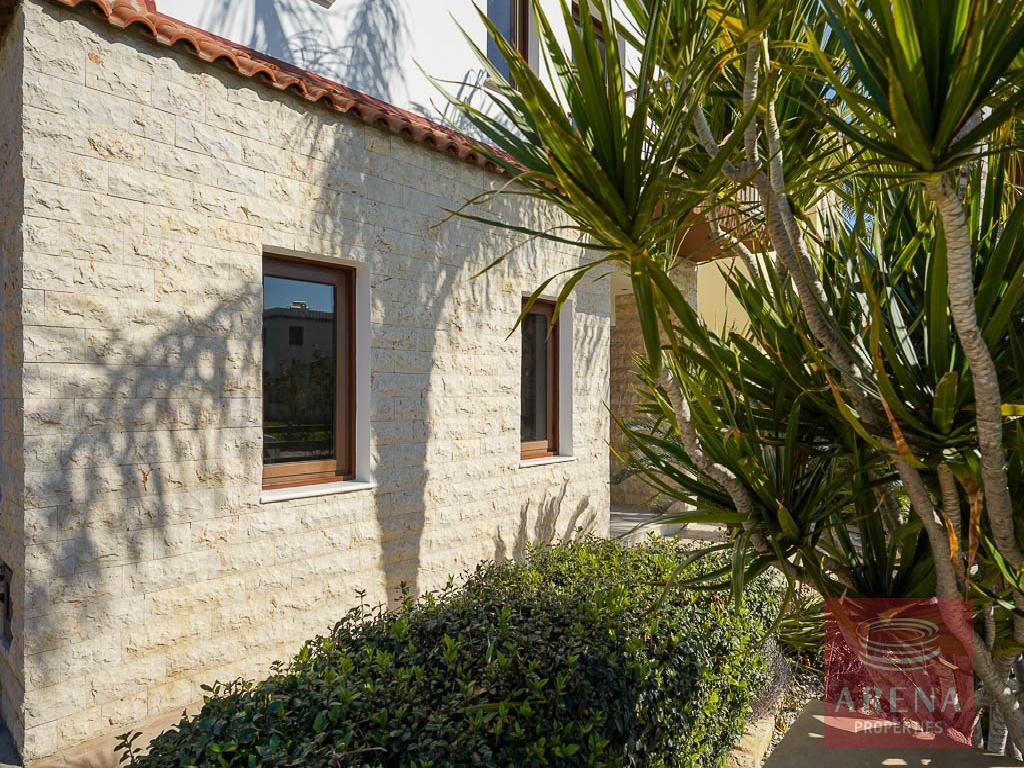 Cozy House in Livadia - garden