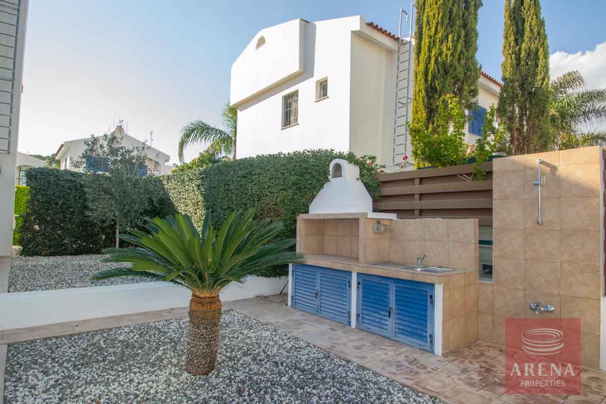4 bed villa in Protaras - BBQ