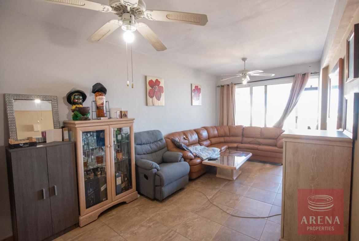 Penthouse in Derynia for sale - living area